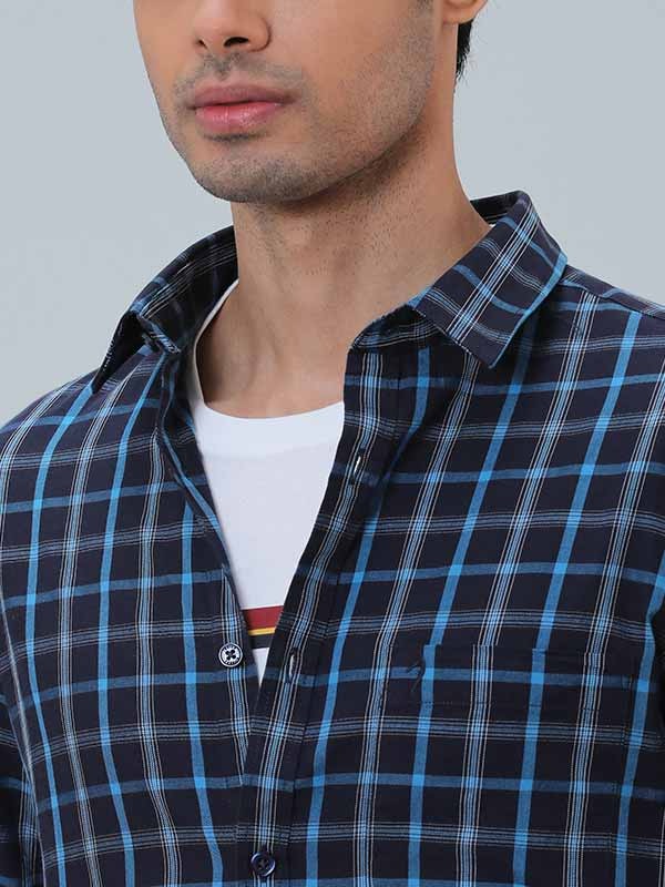 Indian Terrain Men Dark Blue Shirt